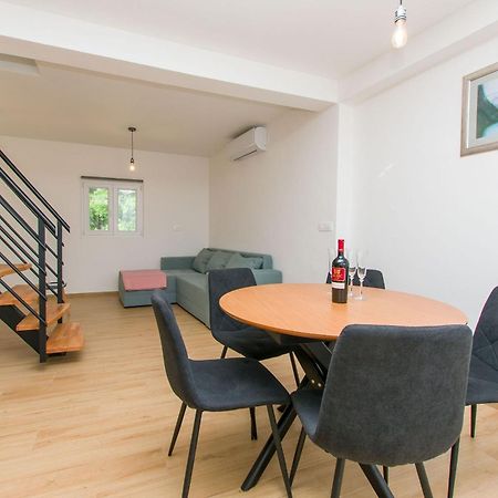 Apartment Petea Омиш Экстерьер фото