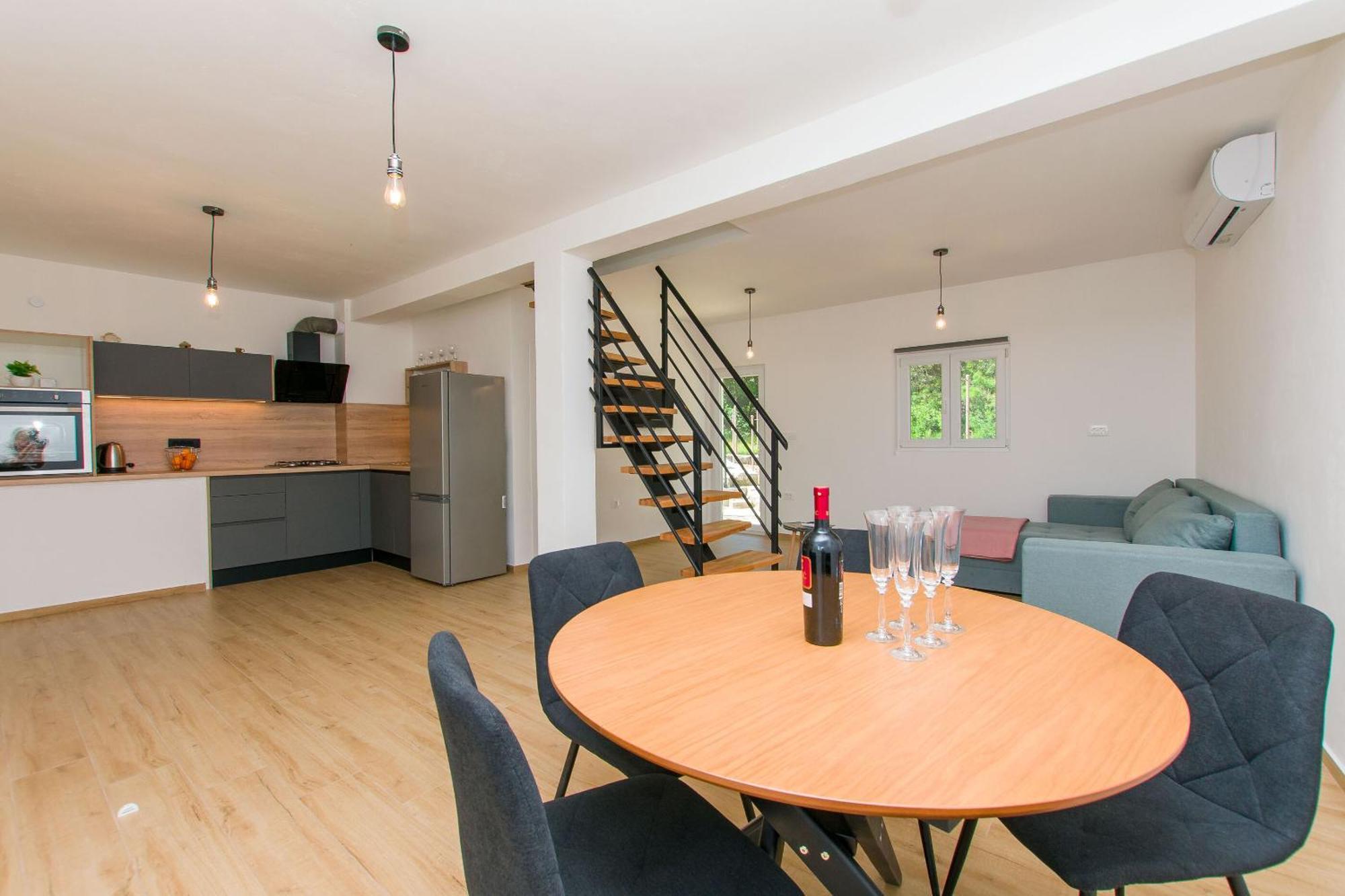 Apartment Petea Омиш Экстерьер фото