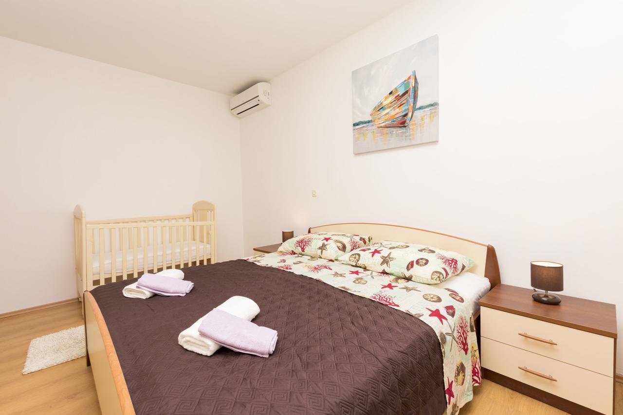 Apartment Petea Омиш Номер фото